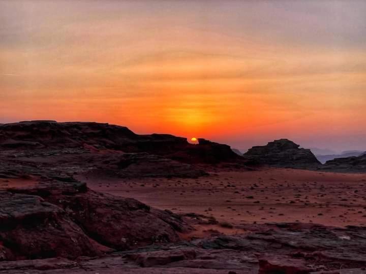 Wadi Rum Travel Camp المظهر الخارجي الصورة